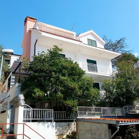 Apartments Ria Baška Voda Eksteriør bilde