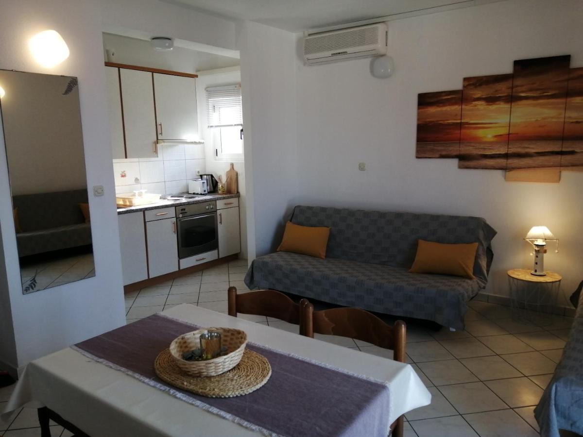 Apartments Ria Baška Voda Eksteriør bilde