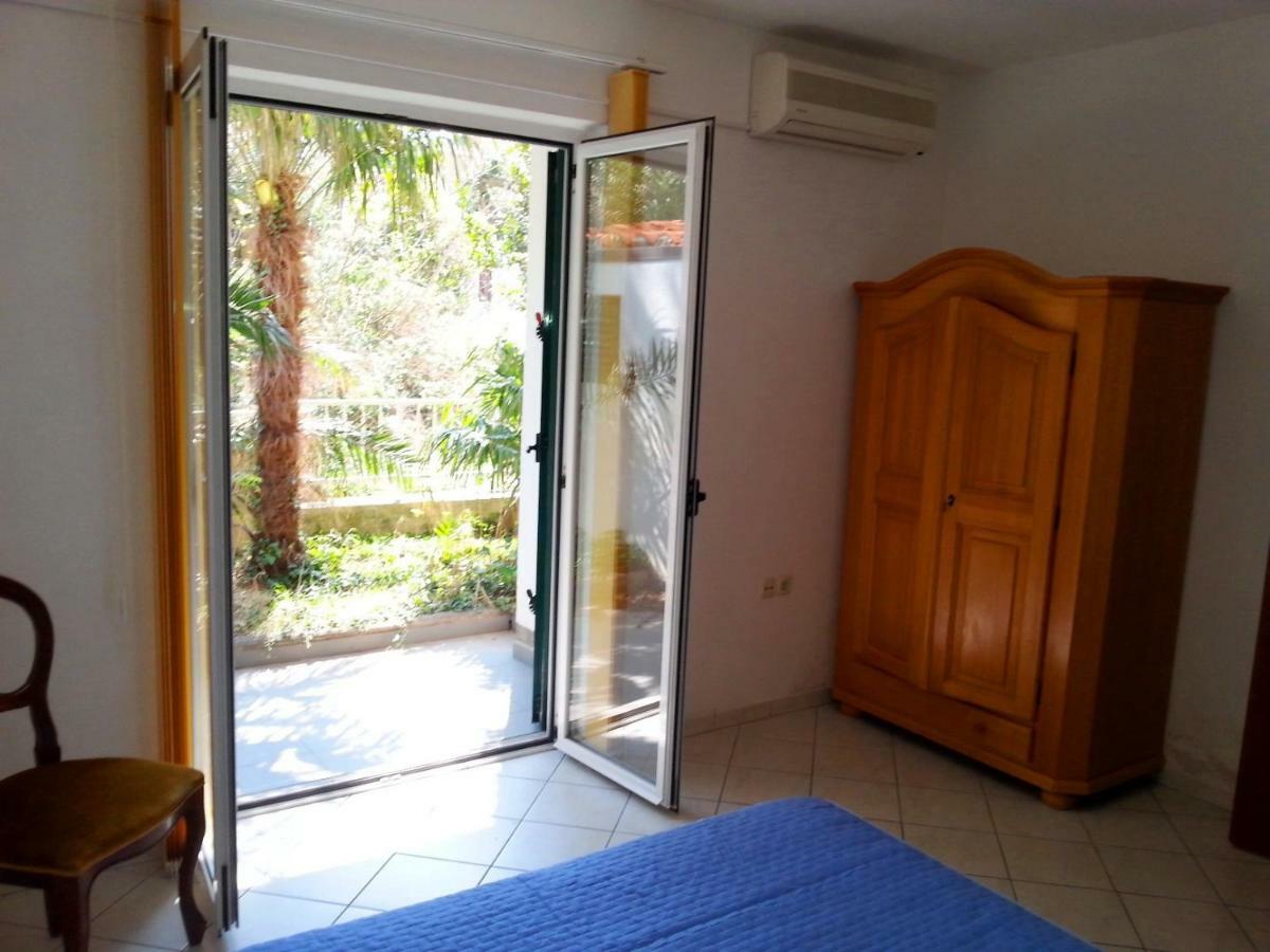 Apartments Ria Baška Voda Eksteriør bilde